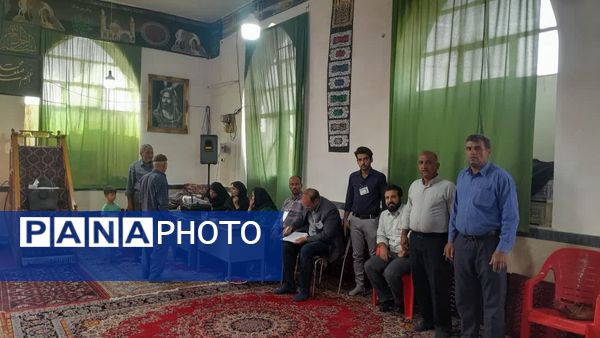 برگزاری چهاردهمین دوره انتخابات ریاست جمهوری در روستای تاج آباد شهرستان داورزن 