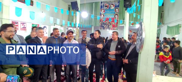 برگزاری مسابقات دارت در جشن بزرگ ۲۲بهمن در روستای اسلام آباد شیروان 