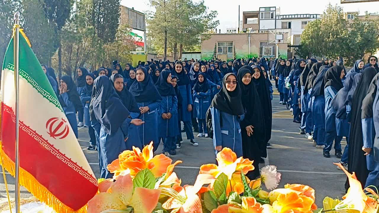 آغاز فصل تازه دانش در دبیرستان هاجر بیرجند