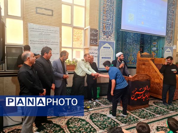 تجدید بیعت دانش‌آموزان ابهری با آرمان‌های عاشورا در سوگواره «احلی من العسل»