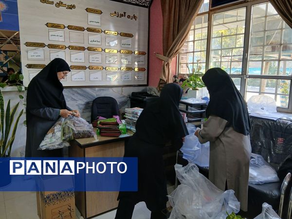 جشن عاطفه ها در دبیرستان سمانه ناحیه یک 