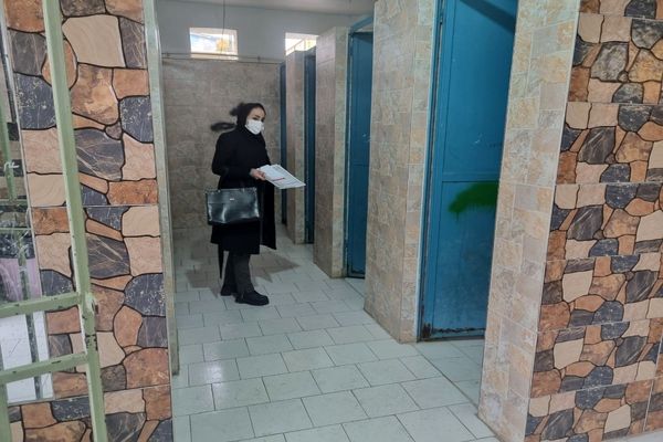 بازدید از وضعیت بهداشت و پایگاه‌های تغذیه سالم مدارس پاکدشت 