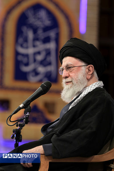 دیدار خانواده شهدای اقتدار با رهبر انقلاب در روز میلاد امیرالمومنین علیه‌السلام