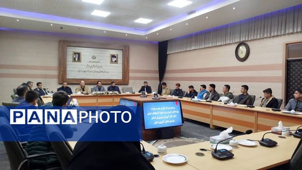 مراسم بدرقه زائران عمره مفرده ویژه دانش‌آموزان پسر استان آذربایجان شرقی