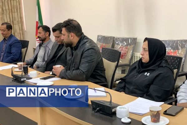 جلسه شورای ترویج فرهنگ ایثار و شهادت فیروزکوه با هدف حفظ و گسترش آرمان‌های شهدا