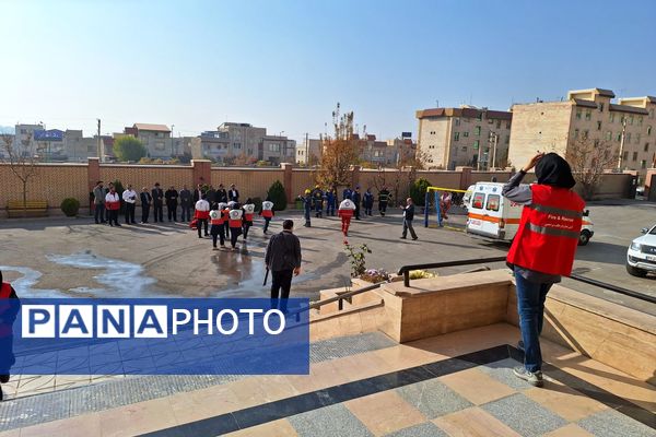 مانور سراسری زلزله و ایمنی در پردیس