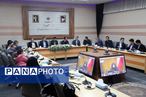 تقدیر از برگزیدگان جشنواره جوان خوارزمی استان آذربایجان شرقی