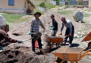 دستان کوچک و دل‌های بزرگ؛ دانش‌آموزان در خط مقدم مدرسه‌سازی