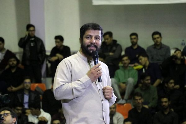 صدای دانشجویان صدای آینده کشور است 