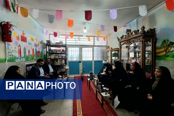 برگزاری جشن غنچه‌ها در کهریزک 