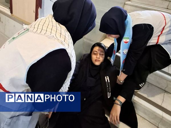 مانور زلزله در مدرسه مصلی نژاد ناحیه 6