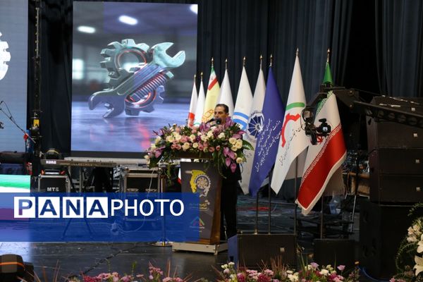 مراسم روز صنعت و معدن در تبریز