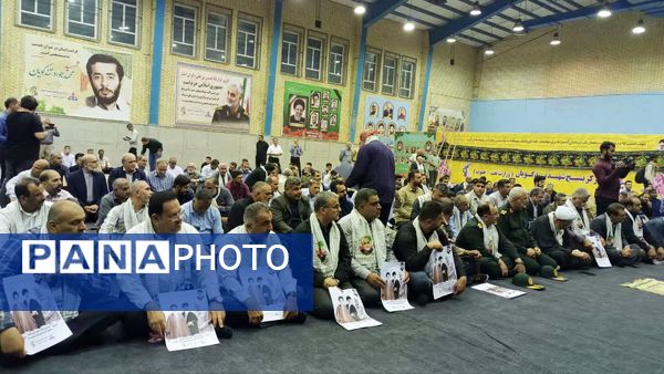 اعزام کارکنان صنعت نفت جنوب برای حضور در مراسم ارتحال امام (ره)