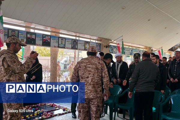 مراسم عزاداری حضرت ام‌البنین(س) همراه با تجلیل از خانواده‌های شهدا در رباط‌کریم