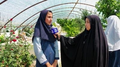 گزارش خبرنگار پانا از بازدید دانش آموزان مدرسه خاقانی شیروان از گلخانه پیشه وران 