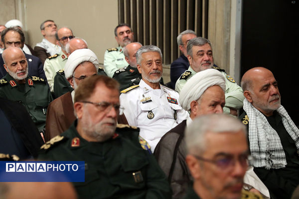 دیدار پیشکسوتان و فعالان دفاع مقدس و مقاومت با مقام معظم رهبری