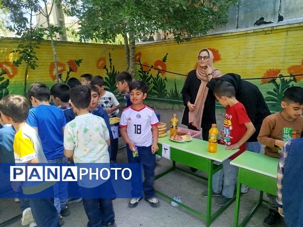 برگزاری بازارچه درون مدرسه‌ای در دبستان مبین شیروان