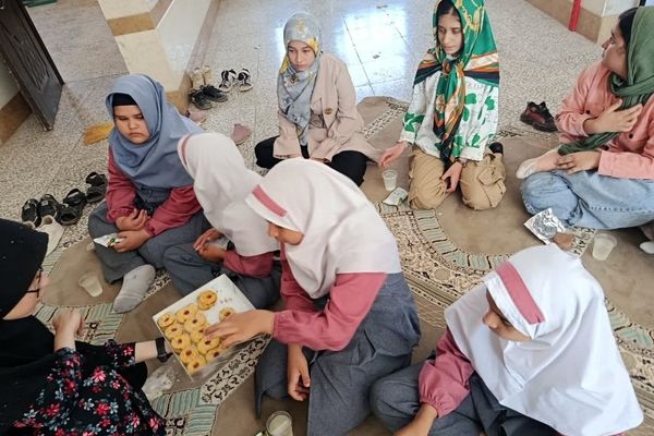 فعالیت جهادی دانشجومعلمان قم در روستای مومن آباد