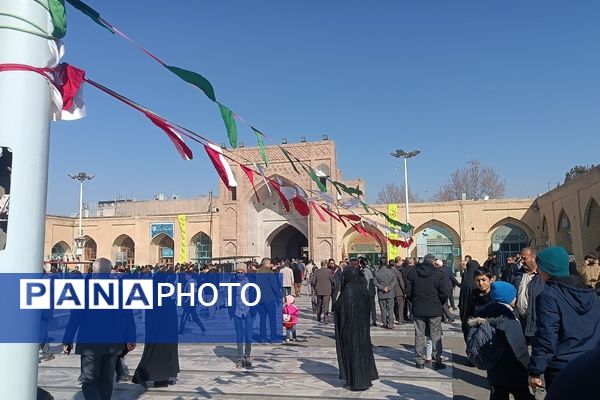 نماز عبادی و سیاسی جمعه در اولین روز از دهه فجر در نیشابور 