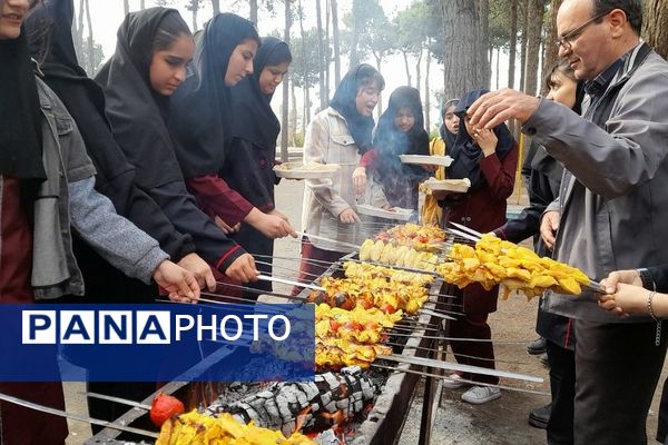 برگزاری اردو تمشک دختران  شهرستان شهریار