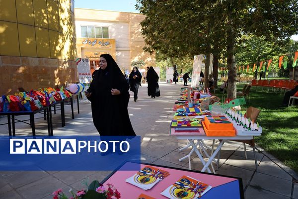 جشن غنچه‌ها در آذربایجان غربی
