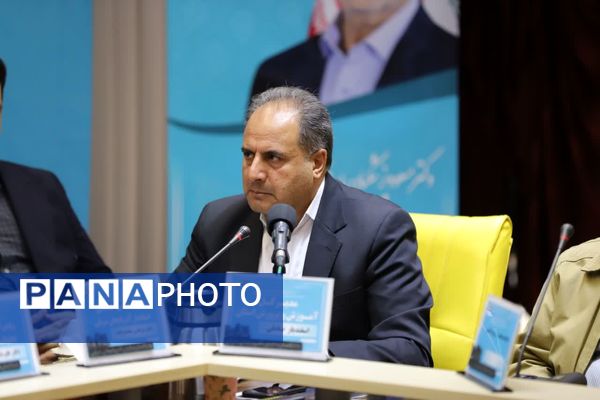 نشست مشترک کمیسیون آموزش، تحقیقات و فناوری مجلس با وزیر آموزش و پرورش 