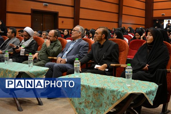 بدرقه دانش‌آموزان بهارستانی به راهیان‌نور