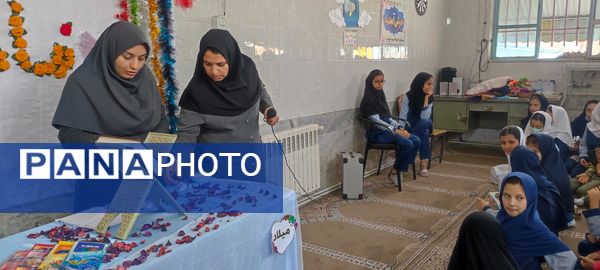 جشن ولادت حضرت فاطمه زهرا (س) و روز مادر در دبستان شهید احمد خاقانی شهرستان شیروان