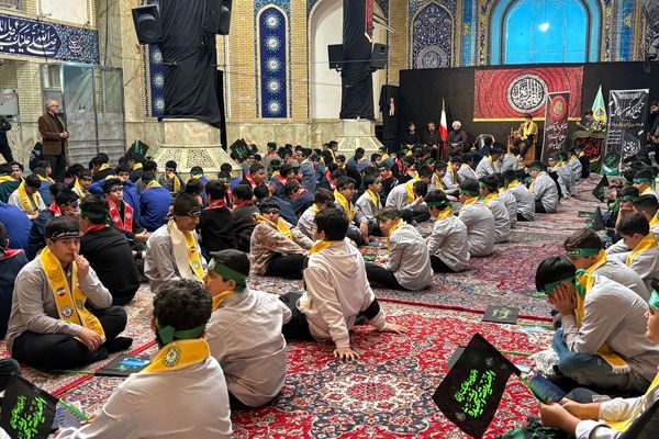 مراسم عزاداری نوگلان فاطمی با حضور طلایه‌داران علم 