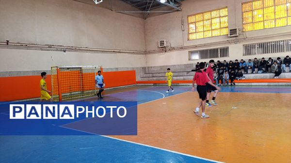 رقابت پرشور فوتسال مدارس ملکان با حضور ۸ تیم