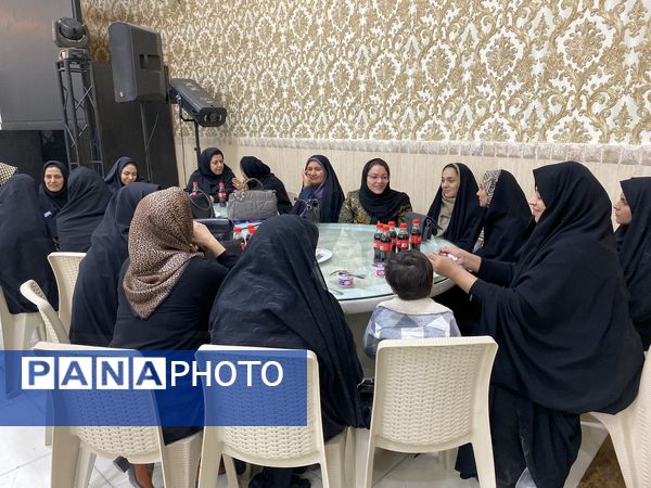 هفته‌ای برای ستایش دانایی؛ جشن معلمان در تالار ملک برگزار شد