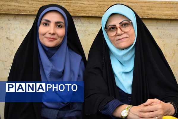 برگزاری مراسم گرامیداشت مقام معلم در بهارستان‌دو