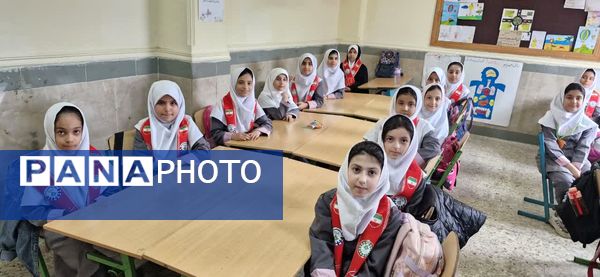 بازدید مدیر و ارزیاب سازمان دانش‌آموزی محمودآباد از دبستان تشکیلاتی عصمت