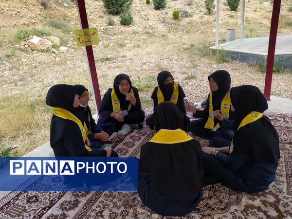 اردوی مهارتی تشکیلاتی پیشتازان دختر مقطع متوسطه اول ناحیه سه شیراز 