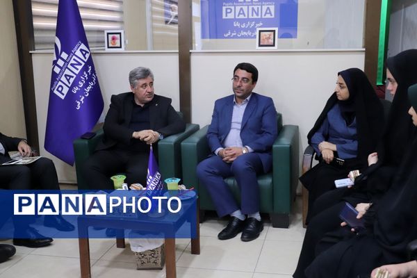 حضور مدیرکل فرهنگ و ارشاد اسلامی آذربایجان شرقی در دفتر خبرگزاری پانا استان به‌مناسبت روز خبرنگار