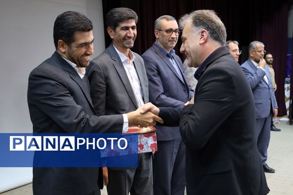 مراسم هفته پیوند اولیا و‌ مربیان در آذربایجان غربی