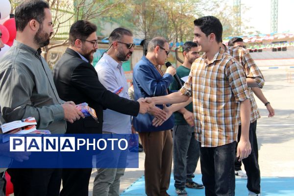همبستگی در قامت ورزش