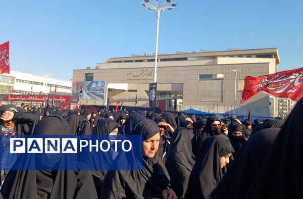 بزرگترین اطعام فاطمی کشور در مراسم استقبال از شهدا