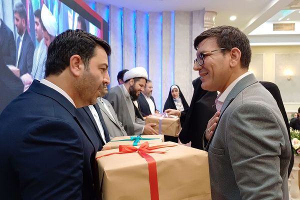 آئین تجلیل از معماران خشت اول ورامین 