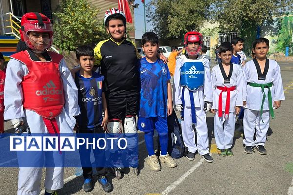 جلوه‌ای از پویایی در هفته تربیت‌بدنی در دبستان شاهد شهید محمد جنیدی