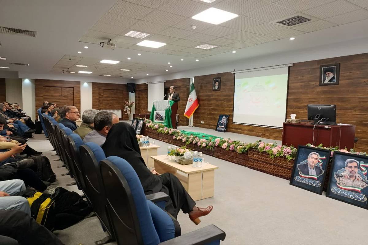 زائران کوچک در دیار بزرگان؛