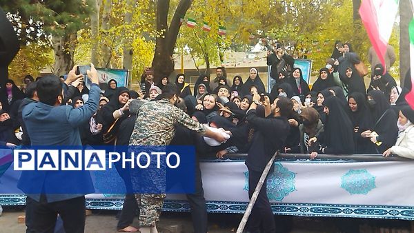 تدفین شهید گمنام در پارک مهر نیشابور 