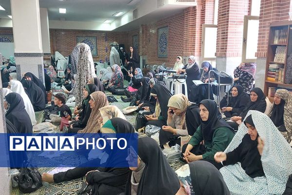 حضور فرهنگیان و مسئولان آموزش و پرورش پردیس در نماز جمعه 