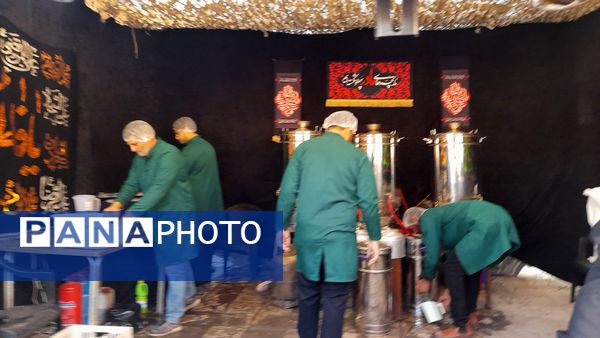 برپایی چایخانه جوانان مهدوی نیشابور در دهه اول فاطمیه 