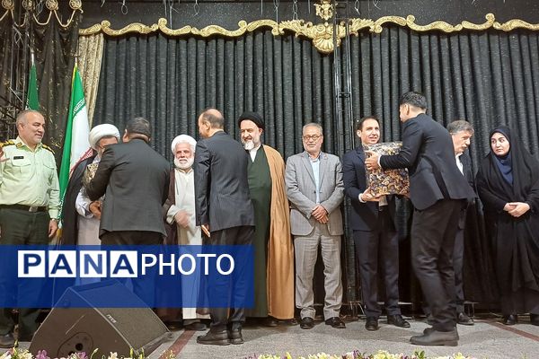 مراسم بزرگداشت مقام معلّم در تالار شباهنگ شهرستان شهریار