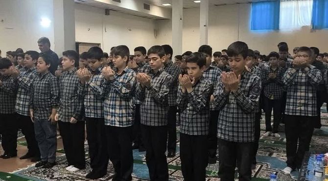 تابیدن نورِ هدایت در مدرسه