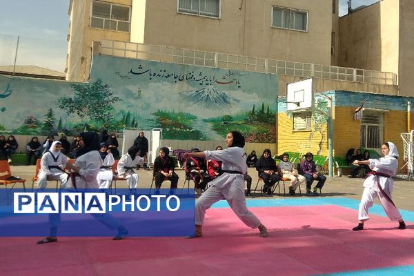 المپیاد درون مدرسه‌ای دبیرستان شاهد تکتم