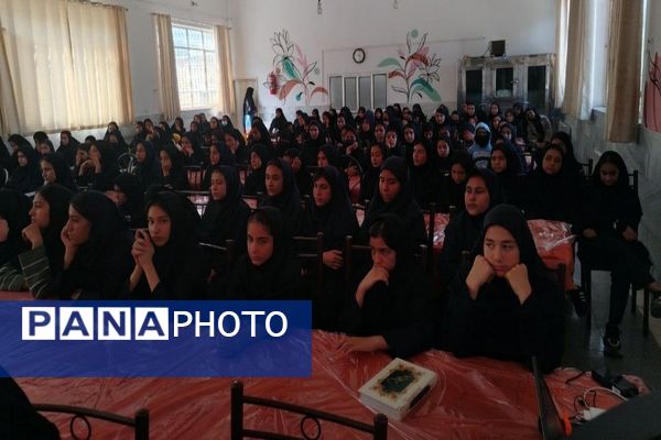 جلسه پرسش و پاسخ با حضور امام جمعه نیشابور