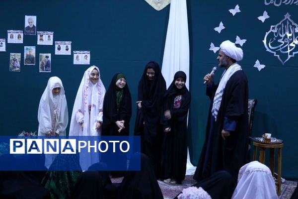  اعتکاف دانش‌آموزی در فضایی معنوی و آرام در ملارد