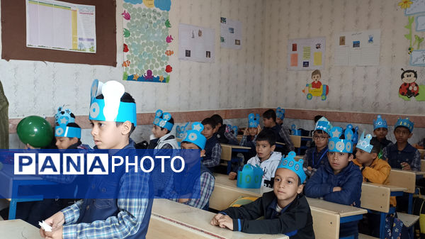 جشن عدد ۱۰۰۰ کلاس سومی ها در دبستان فطرت